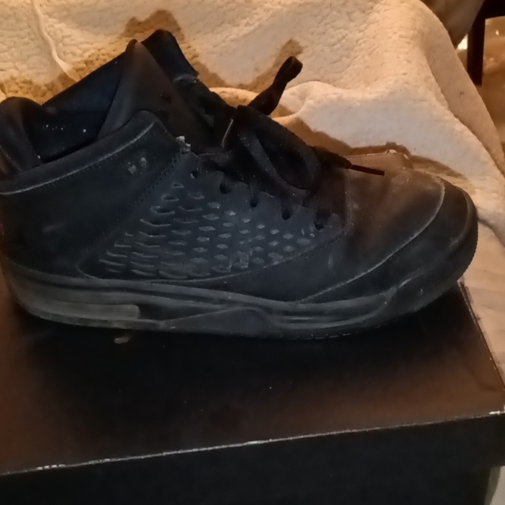 Jordan flight origin 4. Size 6 1/2y